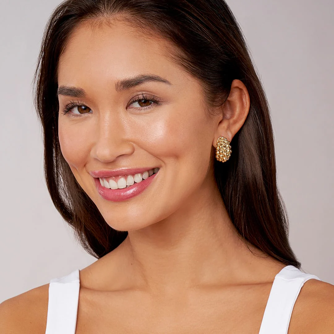 Caviar Gold Large 18K Gold Omega Clip Earrings - Image 2