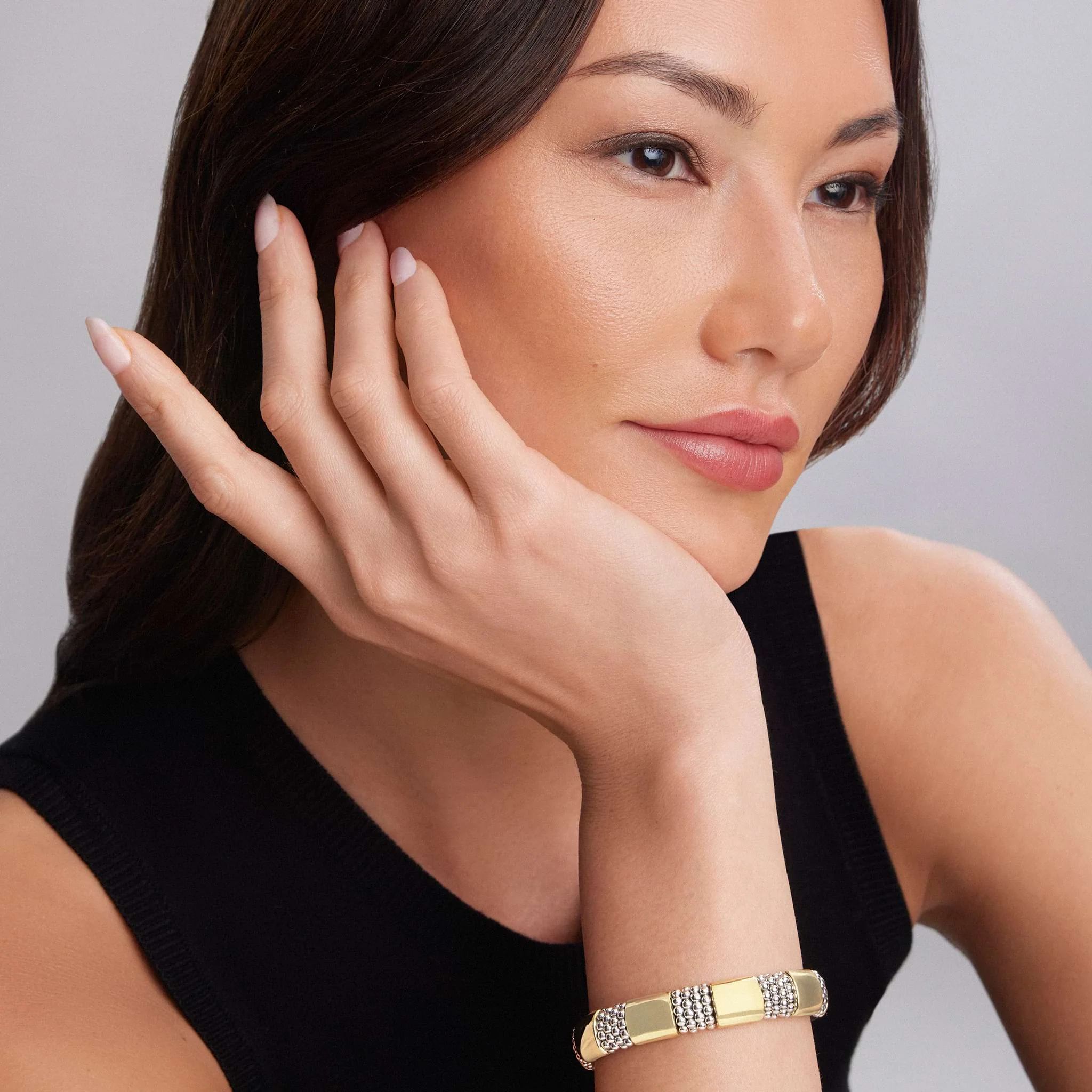 High Bar Gold Station Caviar Bracelet | 12mm - Image 2
