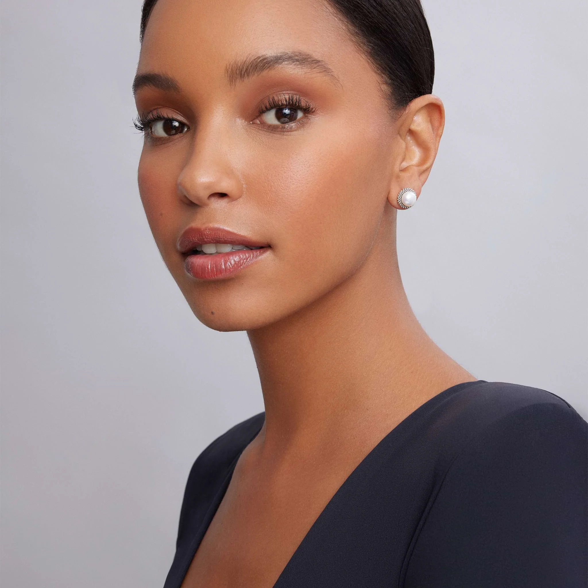 Luna Caviar Pearl Stud Earrings - Image 2
