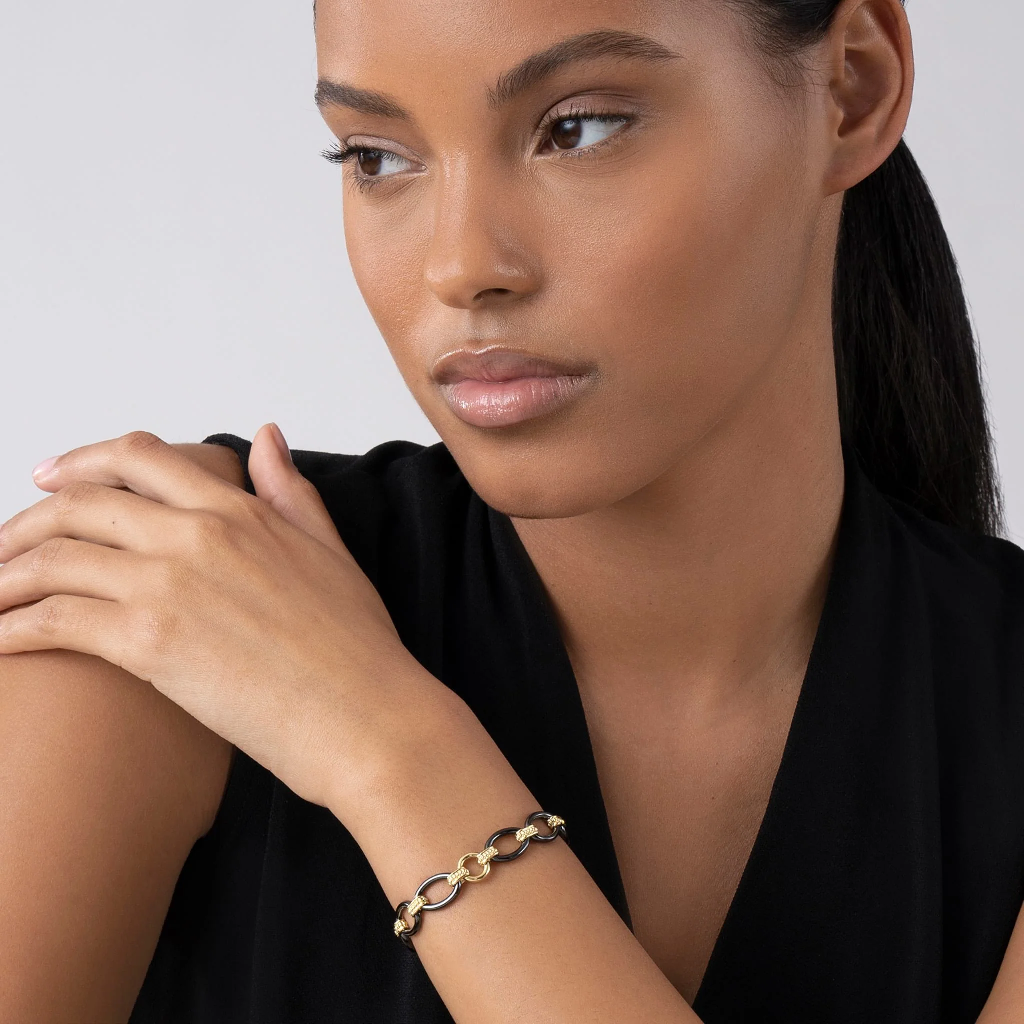 Meridian 18K Gold and Black Ceramic Link Bracelet | 10mm - Image 2