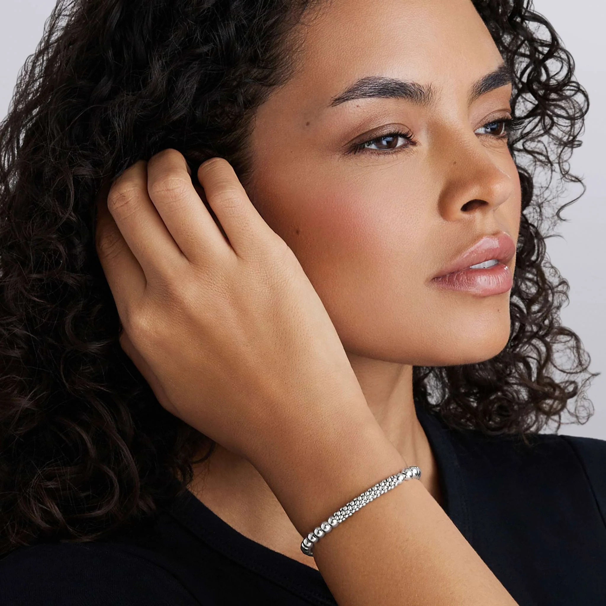 Signature Caviar Sterling Silver Caviar Beaded Bar Stretch Bracelet - Image 2